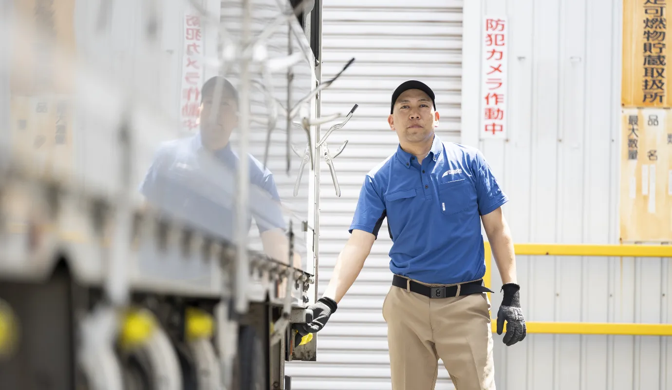 先輩の働く姿|中野 健示